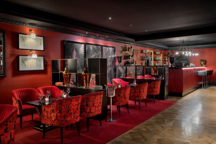 club-lounge